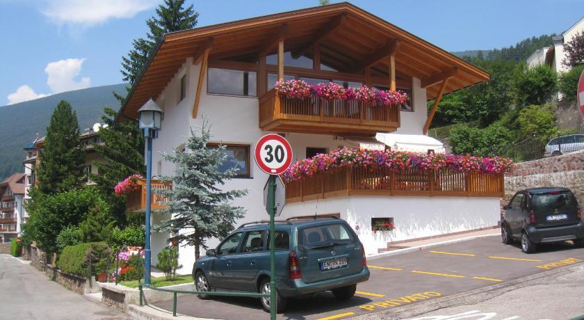 Apartments Dolomie Ortisei Eksteriør billede